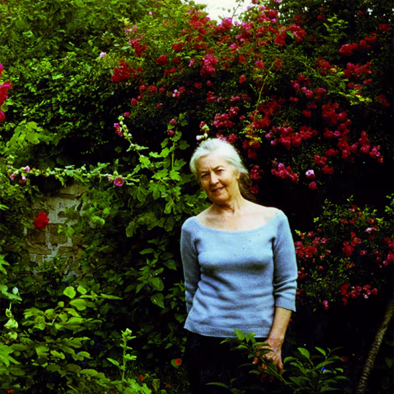 1276_olga_lecaye.png