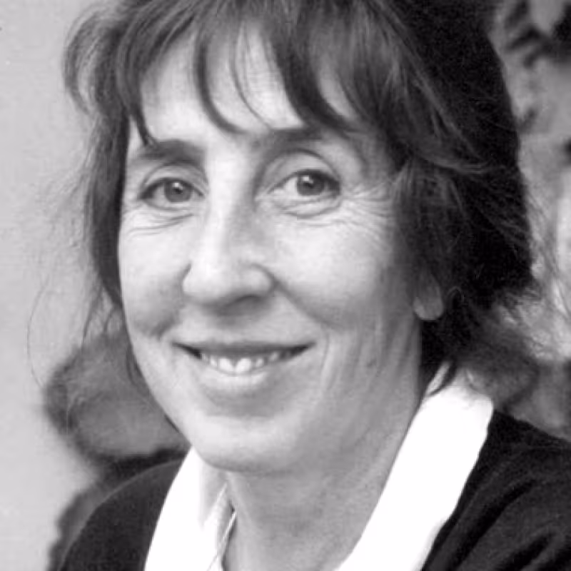 1642_helen_oxenbury.jpg