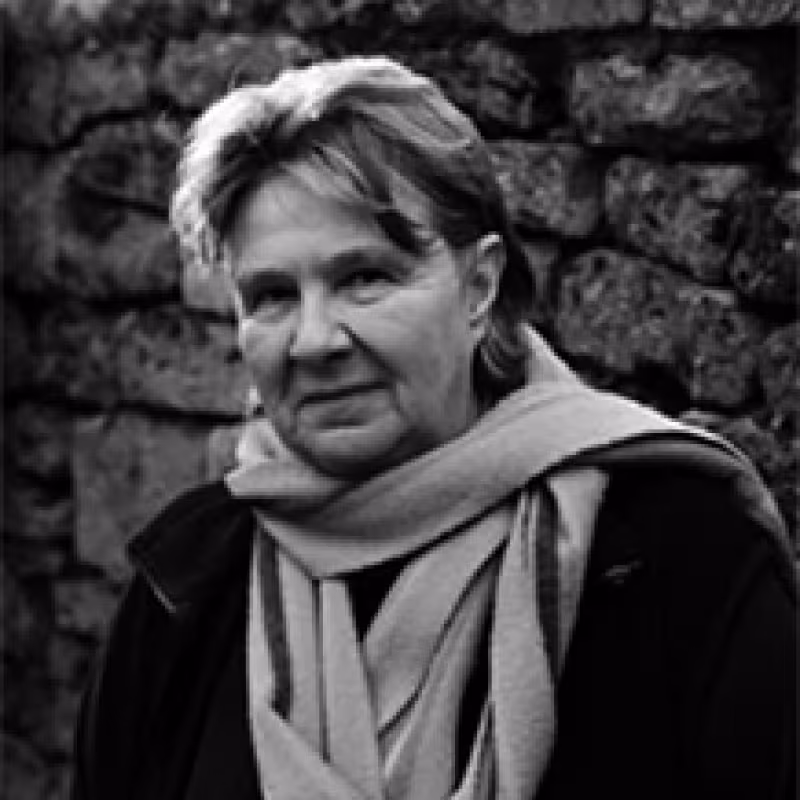 3425_susan_hill.jpg