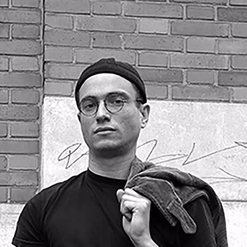 4346_leo_mear.jpg