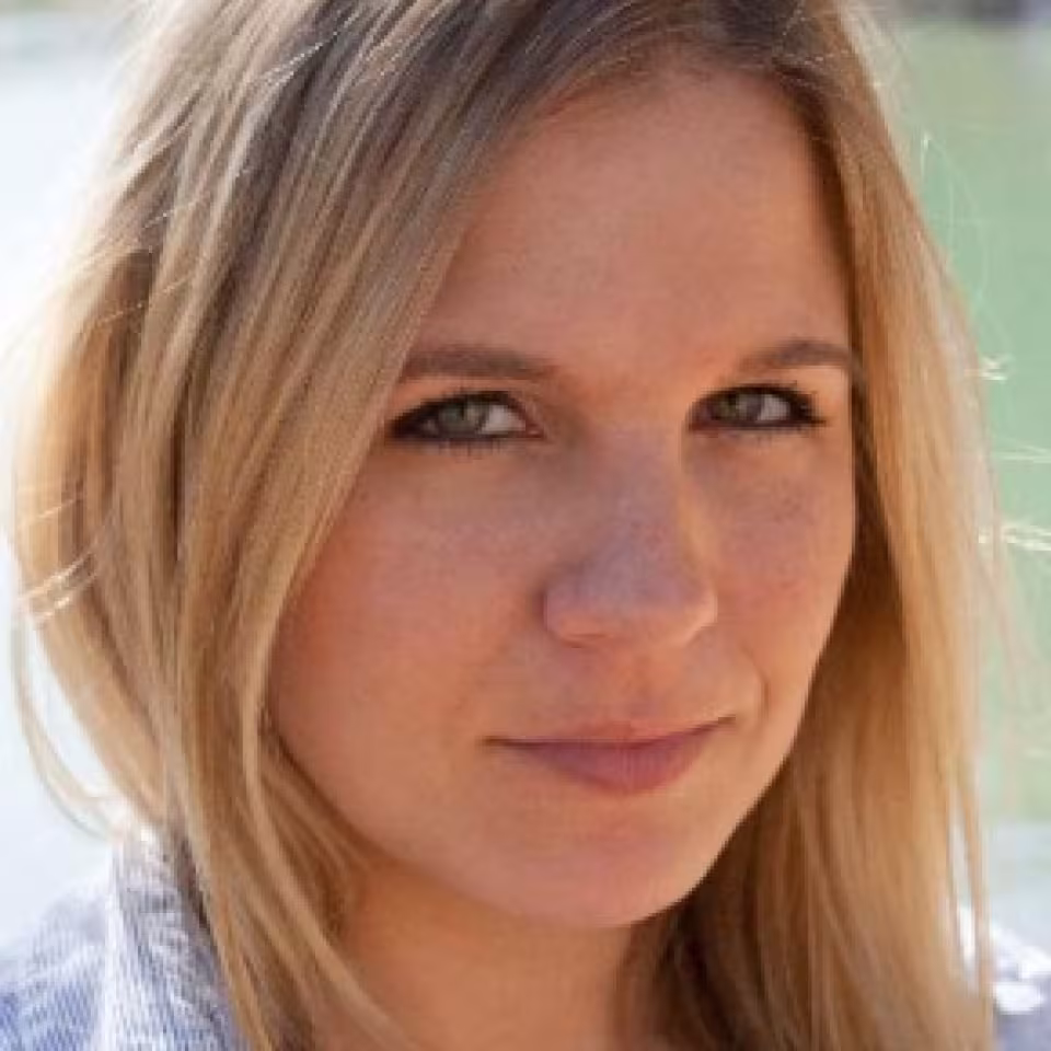 1232_erin_lange.jpg
