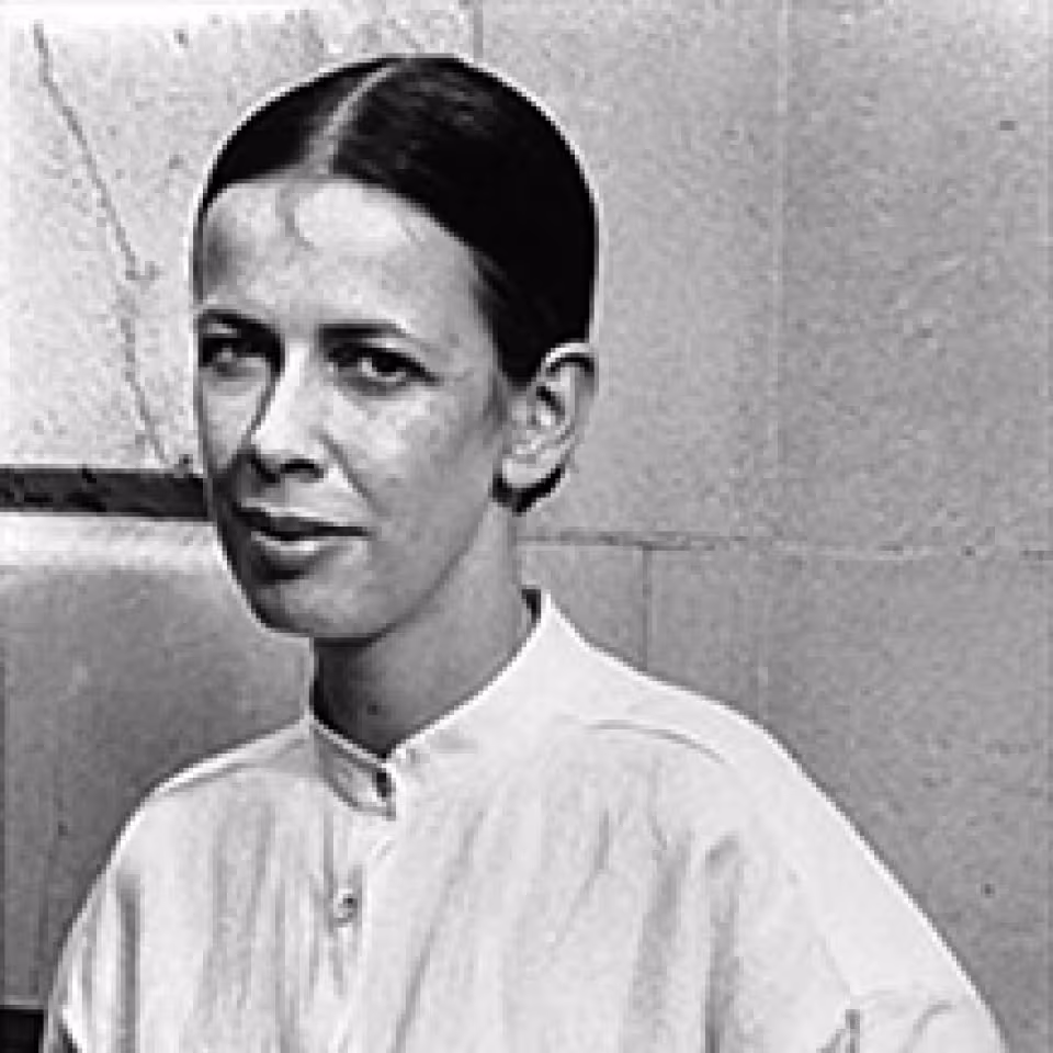 125_angela_barrett.jpg