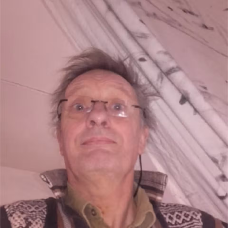 3828_daniel_henon.jpg